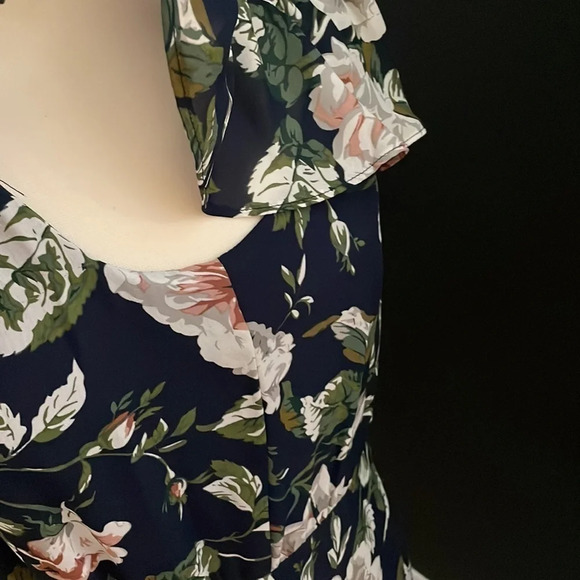 Betsey Johnson Floral Off Shoulder Dress Size 6 - Picture 3 of 6